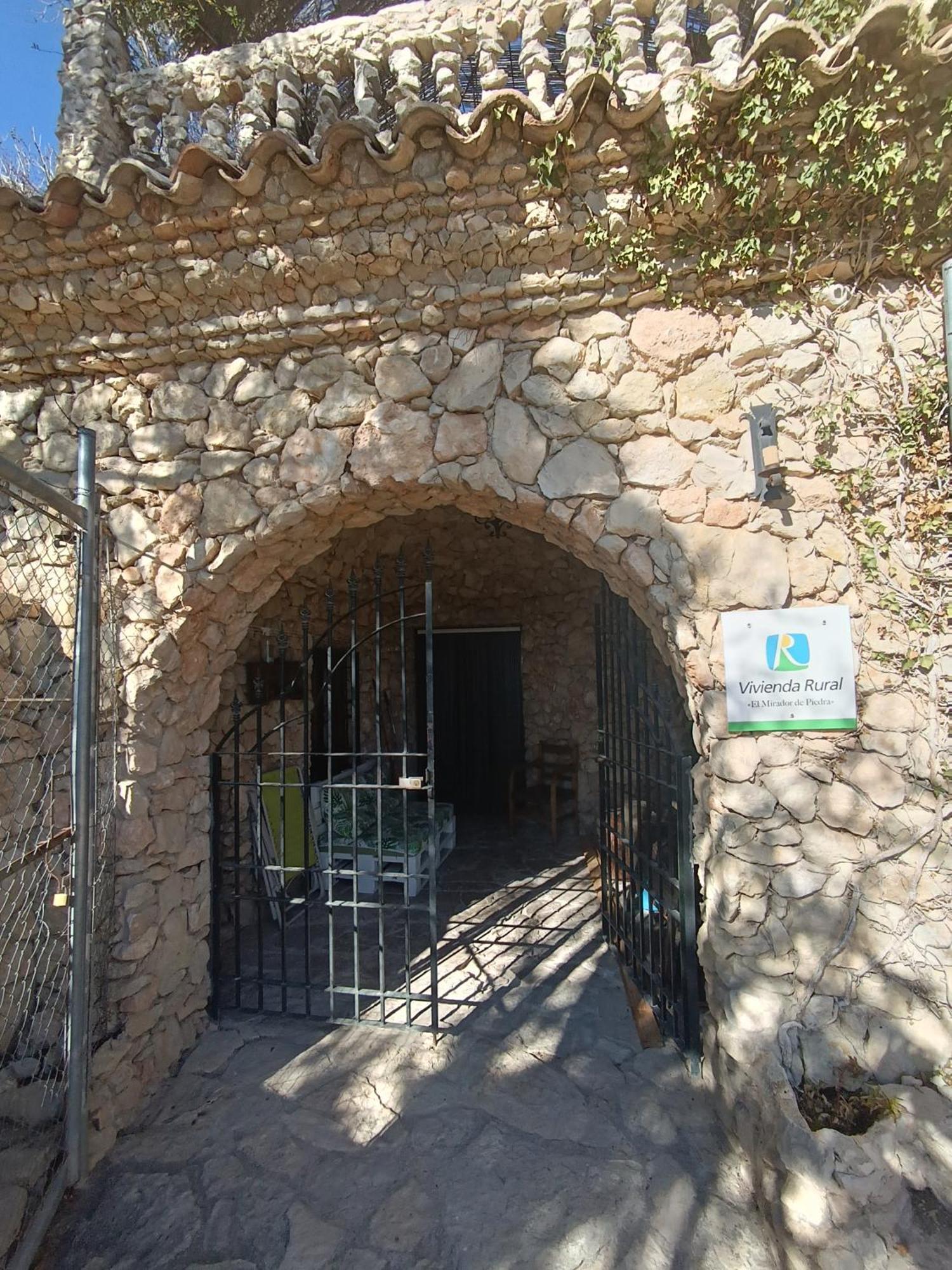 Casa Cueva 