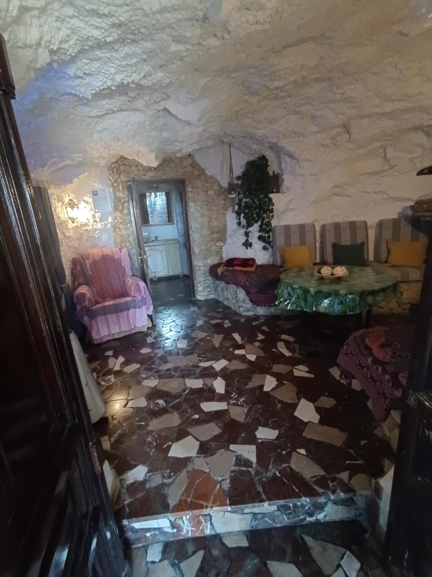 Casa Cueva 