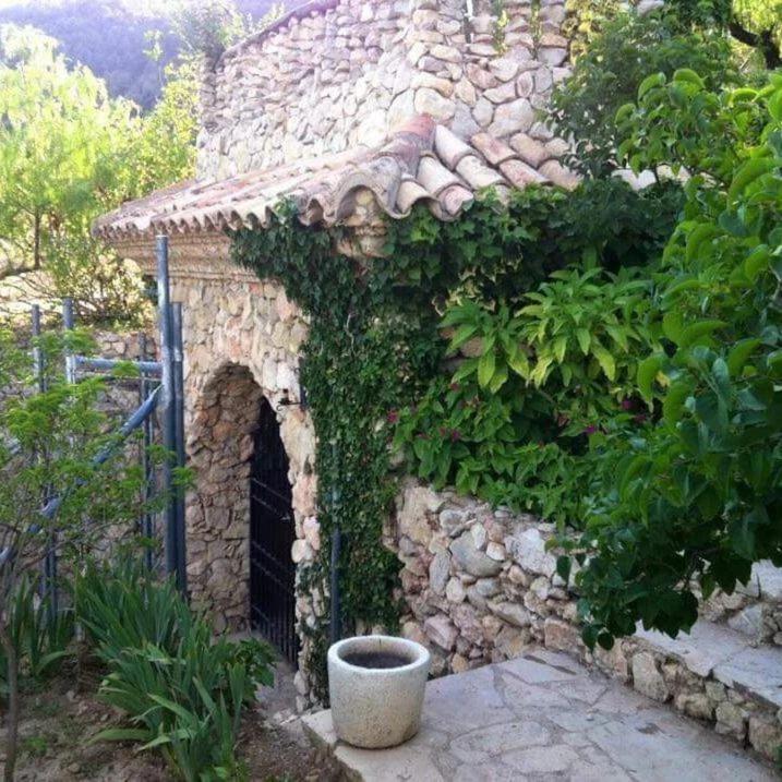 Casa Cueva 
